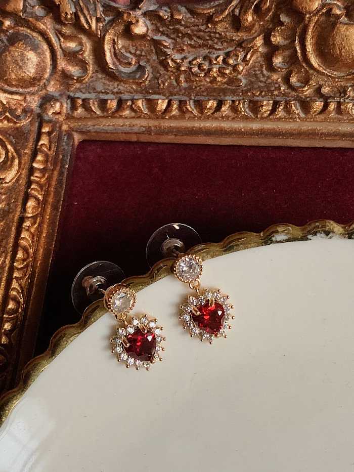 Boucles d'oreilles pendantes vintage en argent sterling 925 avec oxyde de zirconium et coeur rouge