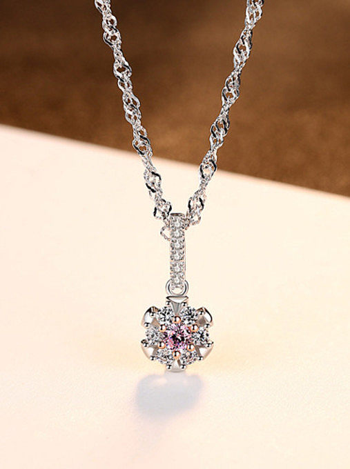 925 Sterling Silver With Platinum Plated Simplistic Flower Necklaces