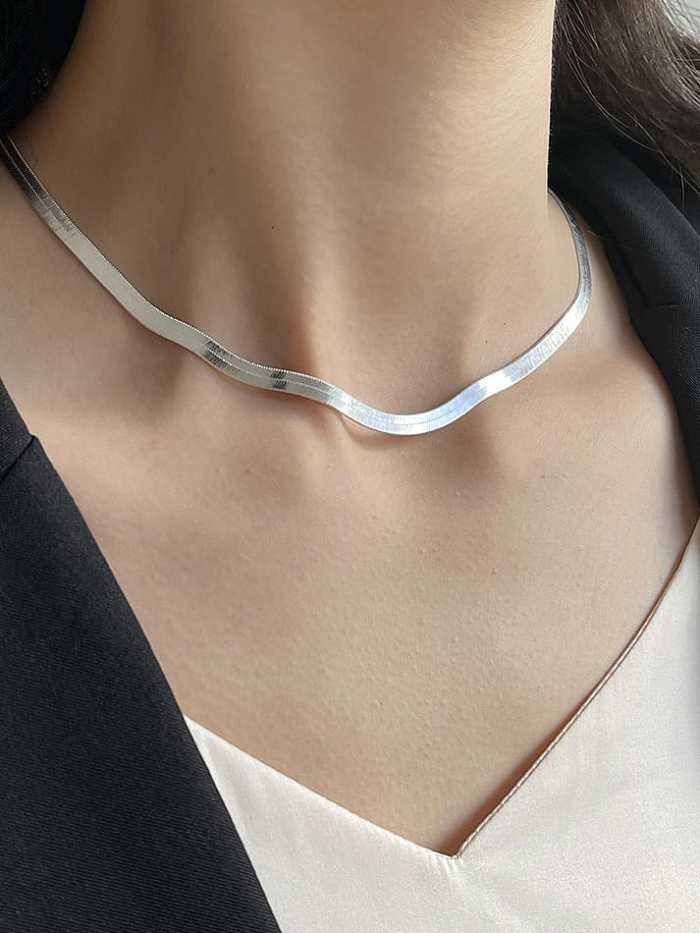 Minimalistische Halskette aus 925er Sterlingsilber mit Schlangenkette