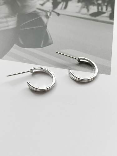 Geometrischer minimalistischer Ohrstecker aus 925er Sterlingsilber