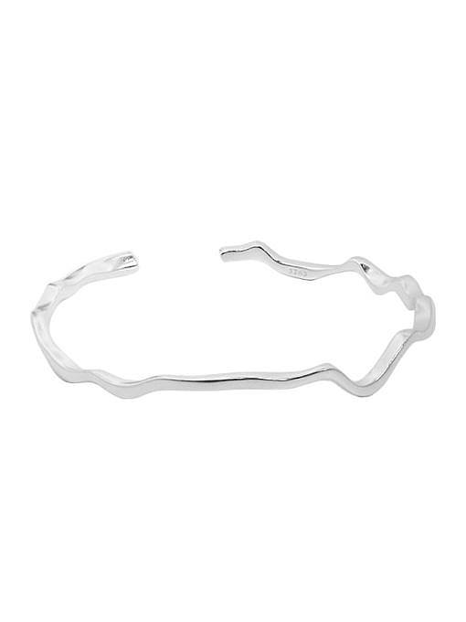 Brazalete minimalista irregular de plata de ley 925