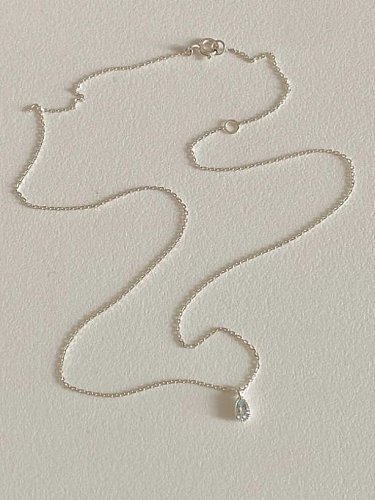 Minimalistische Halskette aus 925er Sterlingsilber mit Zirkonia-Wassertropfen