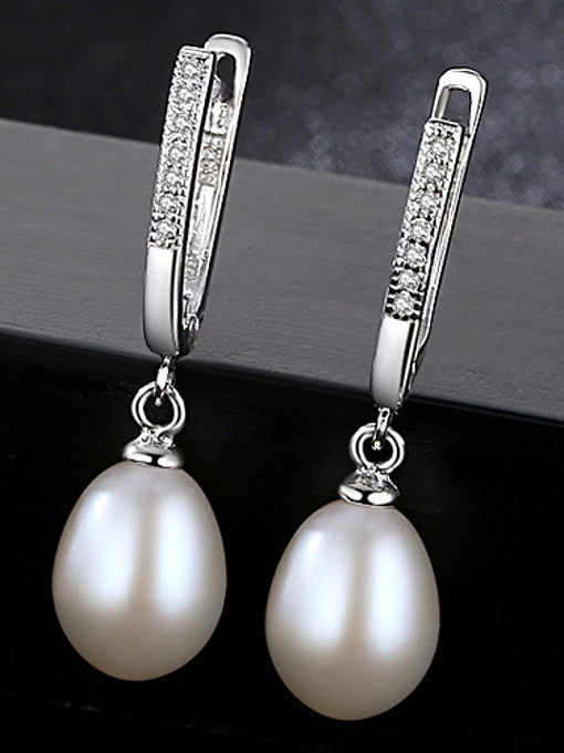 Sterling silver with AAA zircon 8-9mm Natural Freshwater Pearl Earrings