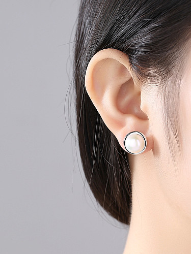Boucles d'oreilles en argent sterling avec perles d'eau douce rondes