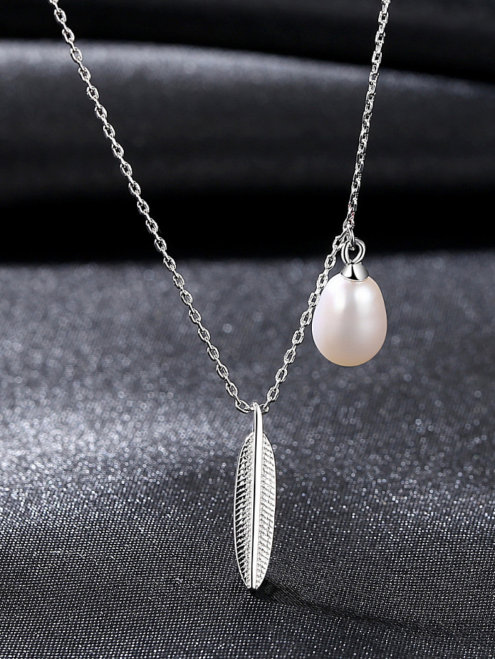Sterling silver leaf shaped natural freshwater pearl necklace