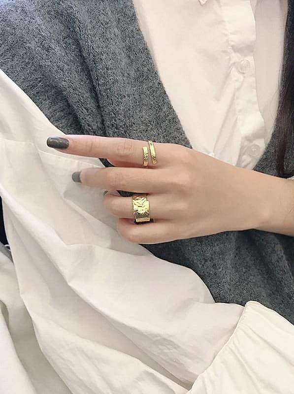 925er Sterlingsilber mit vergoldeten Mode-glatten geometrischen Ringen in freier Größe