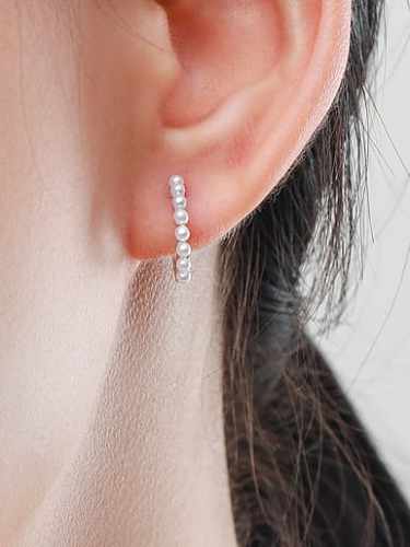 Boucle d'oreille Huggie minimaliste géométrique en argent sterling 925 avec perle d'imitation