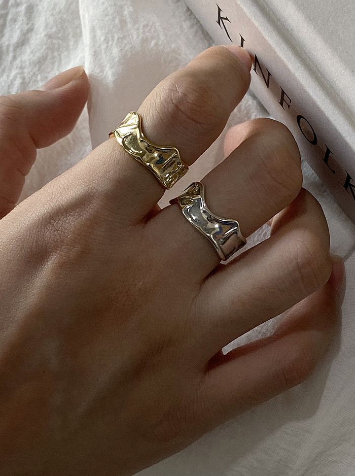 925er Sterlingsilber mit vergoldeten schlichten geometrischen Ringen in freier Größe