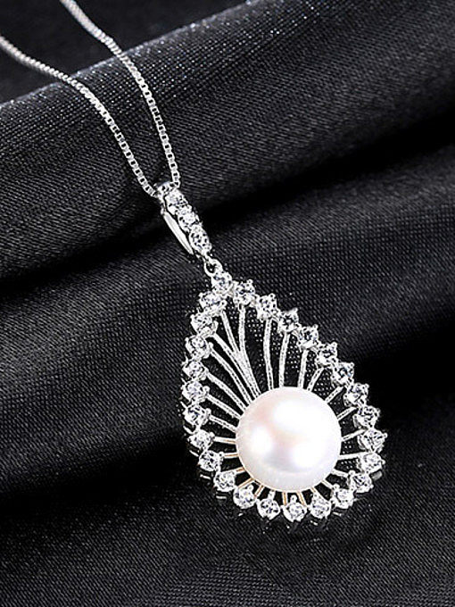 Sterling silver natural freshwater pearl drop shape necklace