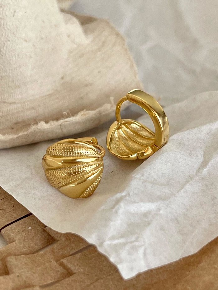 925 Sterling Silver Irregular Vintage Huggie Earring