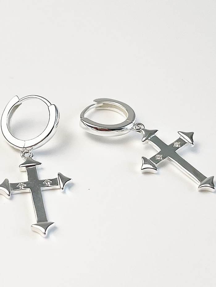 Minimalistischer Huggie-Ohrring mit Kreuz aus 925er Sterlingsilber