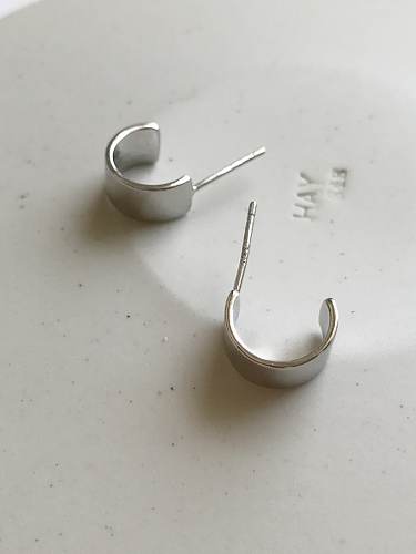 Minimalistischer, extrem einfacher Wind-Ohrstecker aus 925er Sterlingsilber