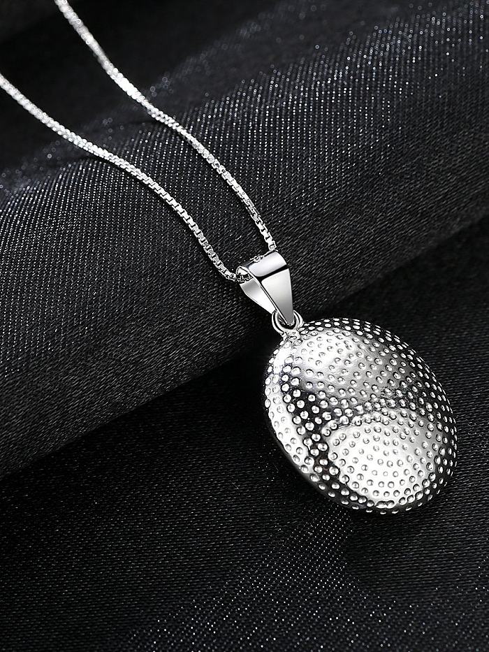 Collier de perles naturelles en argent sterling avec une forme de coquillage simple