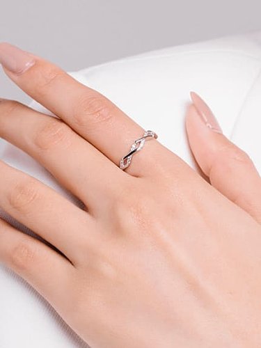 925 Sterling Silver Cubic Zirconia Hollow Geometric Trend Band Ring