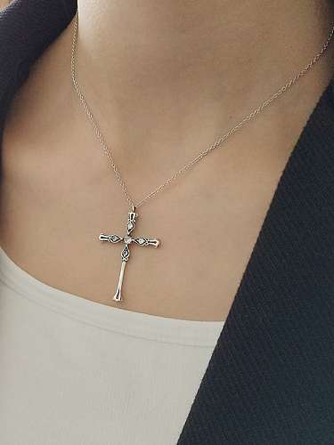 Colar religioso minimalista cruz de prata esterlina 925