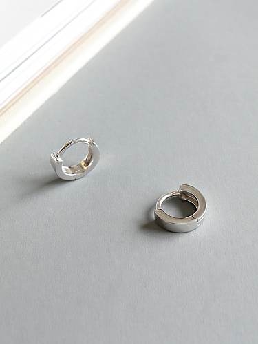 925 Sterling Silver Round Minimalist Huggie Earring