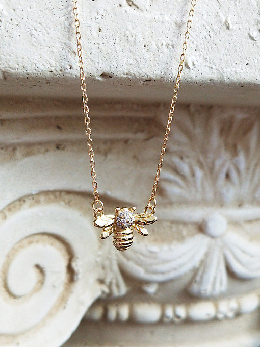 Sterling Silver plated 18k honeybee round Necklace