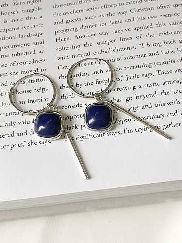 Minimalistischer Einfädler-Ohrring aus 925er Sterlingsilber mit blauer Acrylquaste