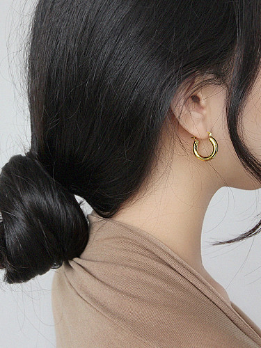 925 Sterling Silver With Platinum Plated Simplistic Round Clip On Earrings