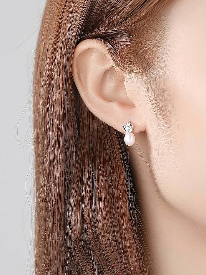 Boucles d'oreilles mignonnes en forme de fleur blanche avec perle d'eau douce en argent sterling 925