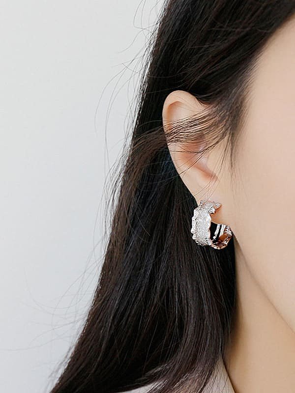 Ohrringe aus 925er Sterlingsilber mit einfachem Wellensand und breitem Gesicht