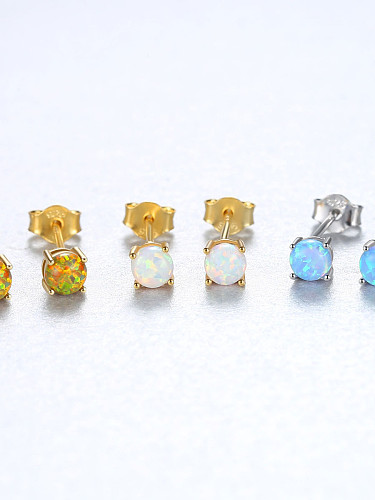 Boucles d'oreilles mini clous opale couleur argent sterling