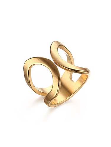 Requintado anel de titânio banhado a ouro em forma de borboleta