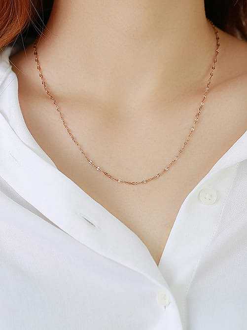 Unregelmäßige minimalistische Halskette aus Titanstahl