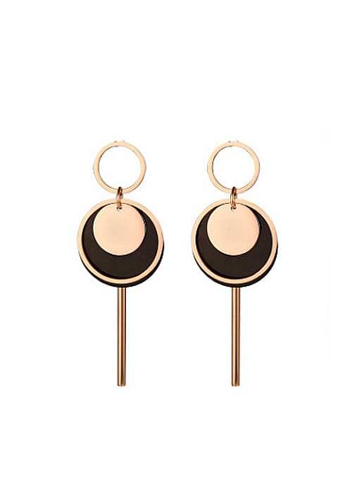 Elegantes, zweifarbiges Design mit geometrisch geformten Titan-Ohrringen
