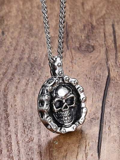 Personality Skull Shaped Stainless Steel Pendant