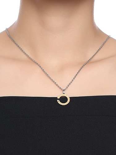 Frauen-Persönlichkeits-Buchstabe C-förmige Strass-Titan-Halskette