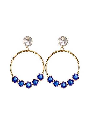 Boucles d'oreilles pendantes en titane avec strass bleus plaqués or exagérés
