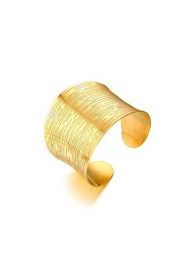 Luxuriöser, vergoldeter Titan-Armreif mit offenem Design