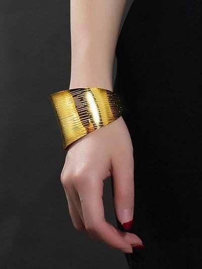 Luxury Gold Plated Open Design Titanium Bangle