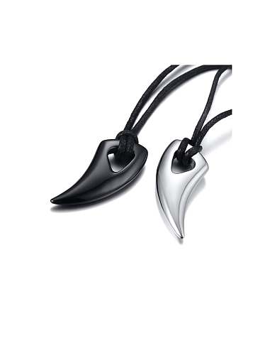 Unregelmäßige minimalistische schwarze Hornanhänger-Halskette aus Titanstahl