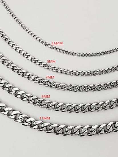 Collar de hebra larga de hip hop con cadena geométrica hueca de acero de titanio