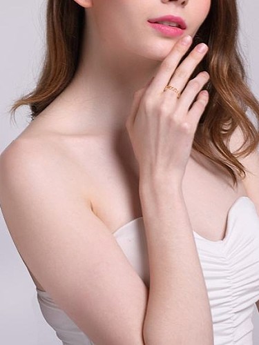 Exquisite Gold Plated Hollow Heart Titanium Ring