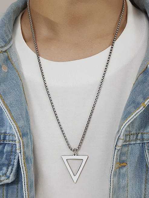Collar minimalista de triángulo hueco de acero inoxidable