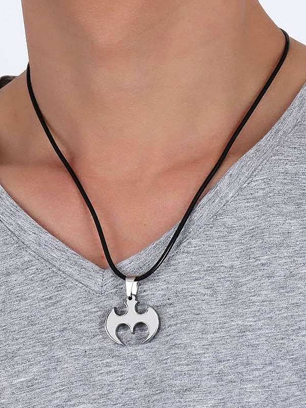 Exquisite Fledermaus-geformte Kunstleder-Titan-Halskette