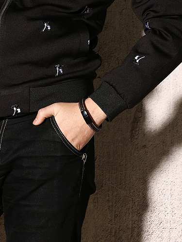 Men Fashionable Black Artificial Leather Titanium Bracelet