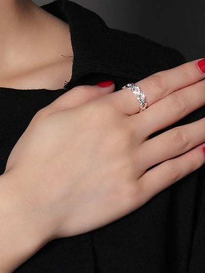 Creative Number Eight Shaped Rhinestone Titanium Ring