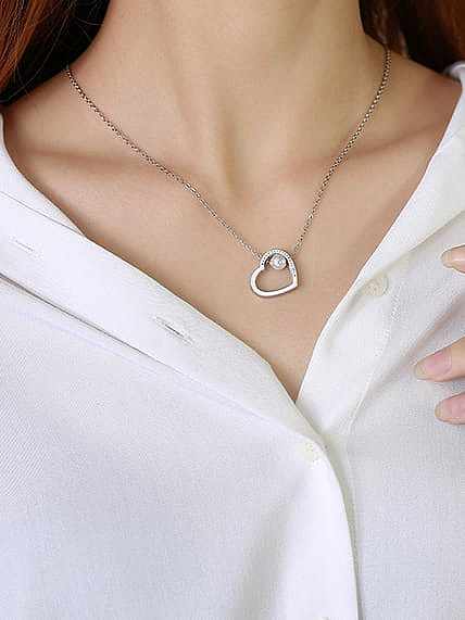 Collar minimalista de corazón de diamantes de imitación de acero inoxidable