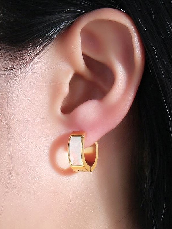 Boucles d'oreilles clips en titane avec coquillage coloré plaqué or créatif