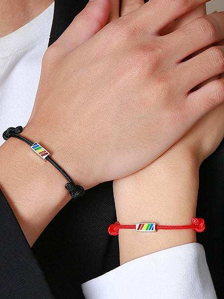 Geometrisches, minimalistisches, gewebtes Armband aus Edelstahl mit Emaille