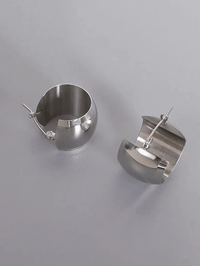 Pendiente Huggie minimalista geométrico de acero titanio