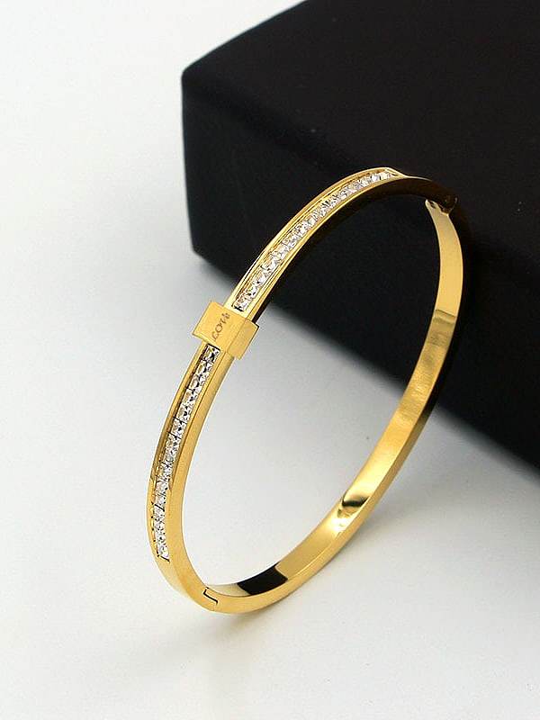 Bracelet minimaliste en titane avec lettre et strass