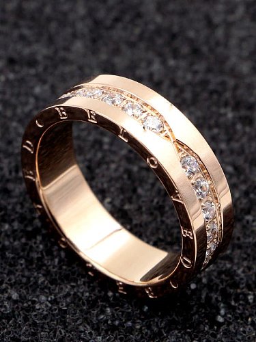Titan-Buchstaben-Kubikzirkonia-zierlicher Band-Ring