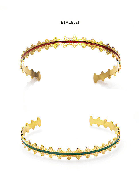 Bracelet manchette minimaliste irrégulier en acier titane émaillé