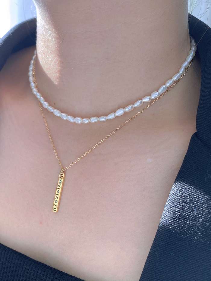 Geometrische, minimalistische, mehrsträngige Halskette mit Süßwasserperlen aus Titanstahl
