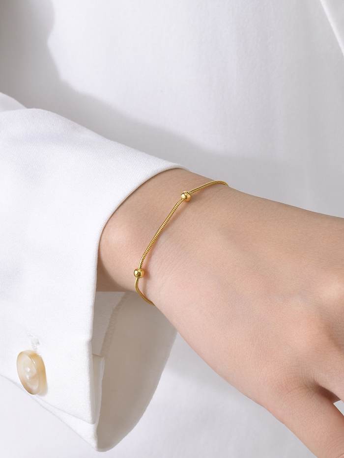 Bracelet à maillons minimalistes géométriques en acier au titane